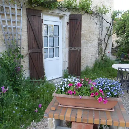 Sleeps 12 With 10m Private Pool *