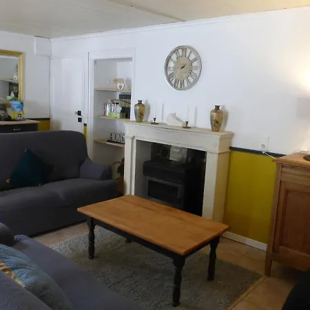 Hébergement de vacances Sleeps 12 With 10m Private Pool