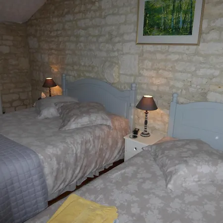 בית נופש Sleeps 12 With 10m Private Pool Sainte-Gemme-la-Plaine