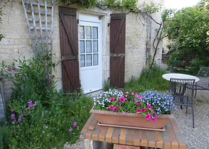 Sleeps 12 With 10m Private Pool *